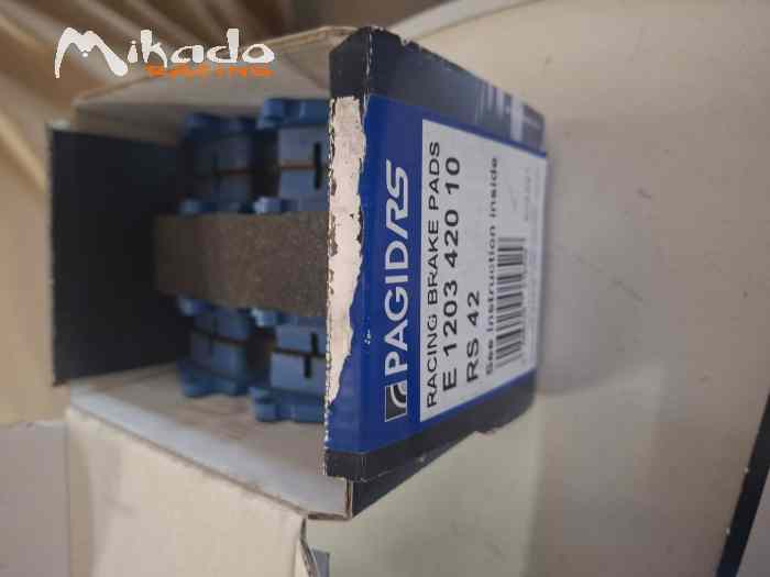 plaquettes arriere de tomaso pantera groupe 3 neuves pagid E120342010 -RS42 – photo 2 sur 2