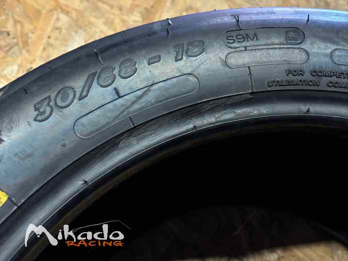 Pilot Sport GT 30/68-18 S9M – photo 2 sur 4