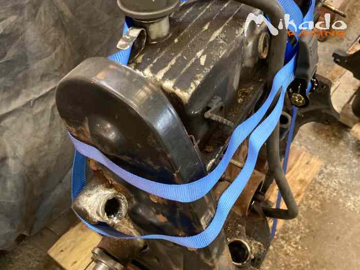 Moteur FORD Pinto 205 2 litres – photo 2 sur 3