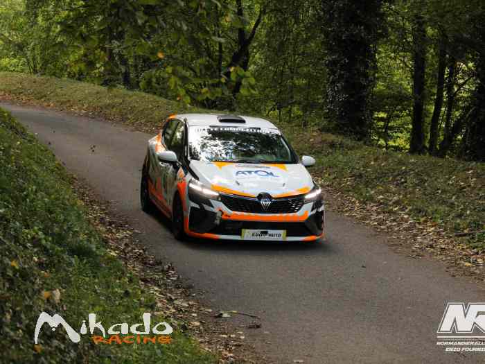 Location Clio Rally5 – Vivez l’expérience du rallye avec Rallye Compétition 24 – photo 2 sur 4