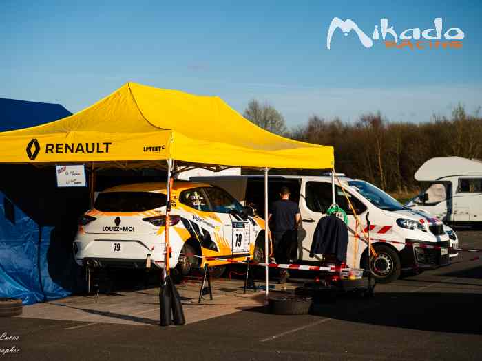 location clio rally 5 – photo 2 sur 3