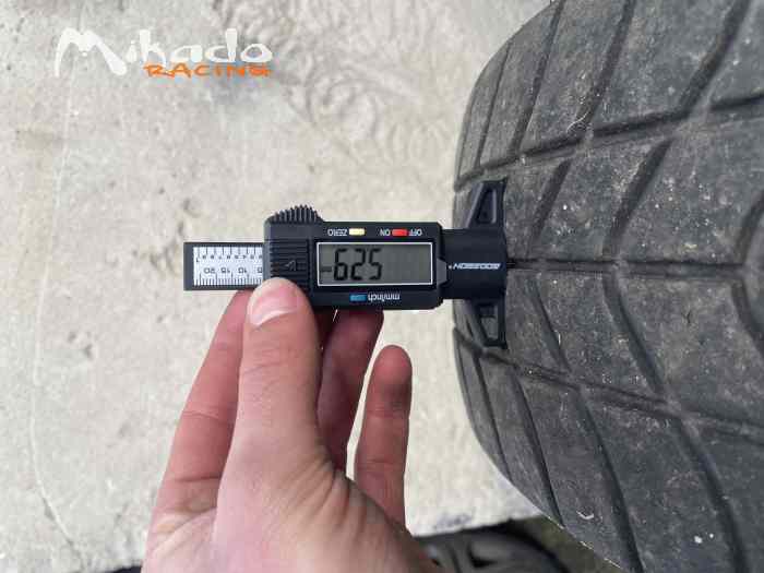 4 PNEU PIRELLI RWB (pluie) en 16 – photo 3 sur 3