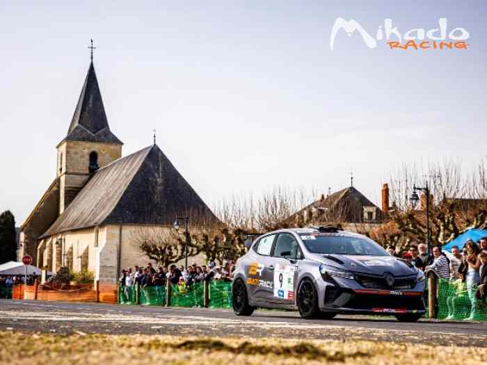 Location Clio rally3 Championnat du monde des rallyes – photo 3 sur 4