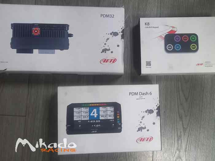 Kit PDM 32 AiM avec Dash 6' + GPS + Clavier 8 touches + faisceau – photo 3 sur 4