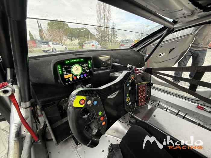 Aston Martin GT4 – photo 6 sur 6