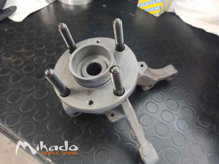 Moyeux de roue Renault 5 gt. Turbo avec Goujons – photo 4 sur 6