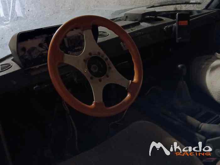 CAISSE complète de RANGE ROVER V8 SERIE 1... Sur ces trains roulants (malheureusement sans moteur, sans C G) – photo 3 sur 4