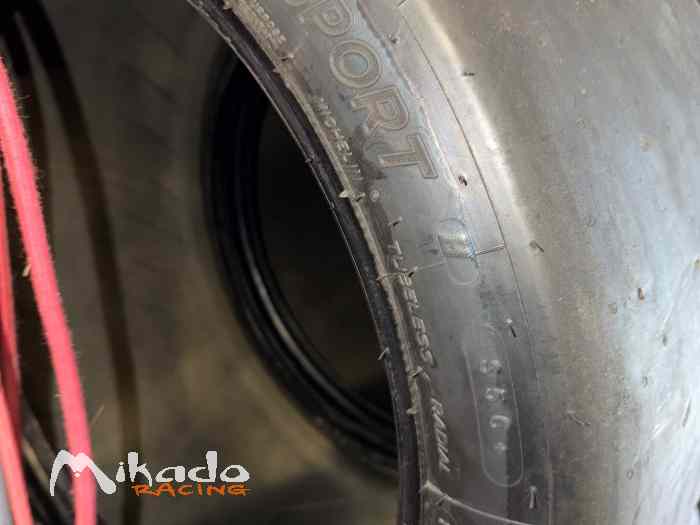 2 Michelin 30/65/18 sc5+ 2 km de roulage – photo 3 sur 3