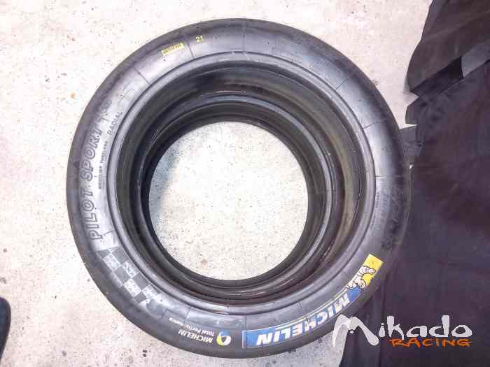2 pneus Michelin 19x63x17 en N21 – photo 5 sur 5