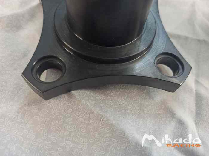 Moyeux clio gr.A avant – photo 5 sur 6