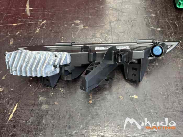 Projecteur additionnel droite Porsche – photo 2 sur 3