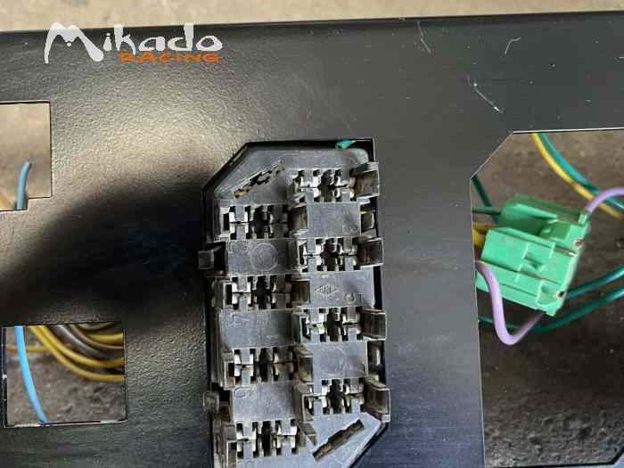 planche bord 205 gra – photo 2 sur 2