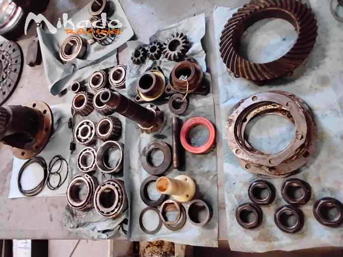 Pieces pour reparations et réglages pont avant BMW 325 IX – photo 4 sur 4