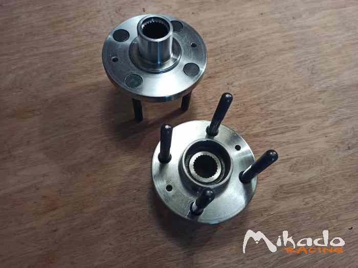 Moyeux diamètre 40 . 27 cannelures ( Renault) – photo 5 sur 6