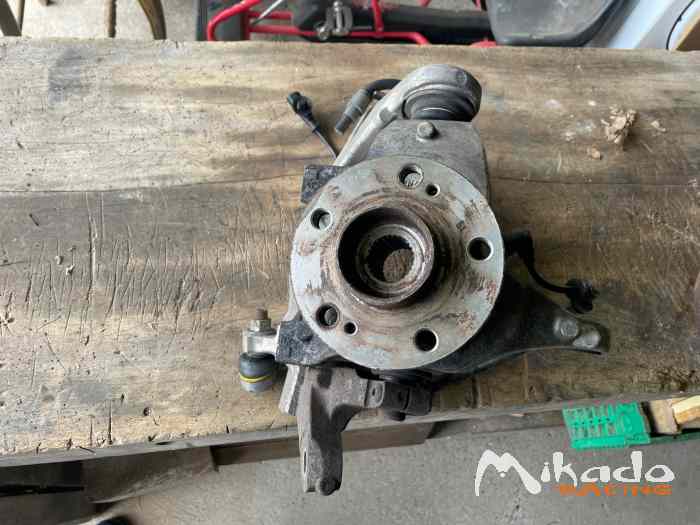 Pivot gauche Renault clio 3 rs – photo 2 sur 3