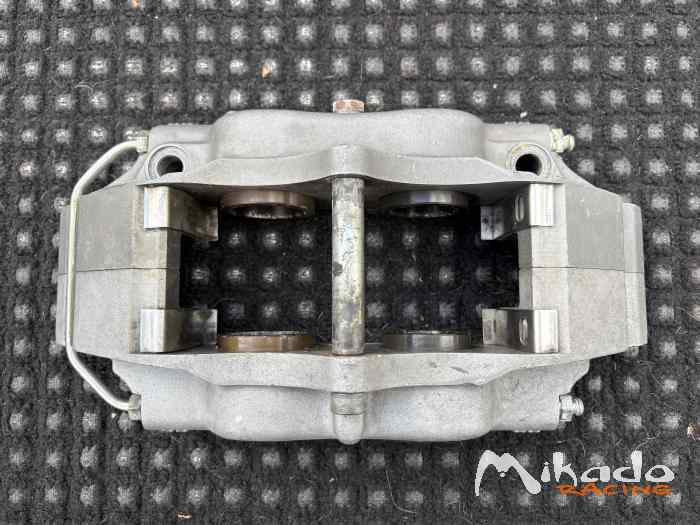 1 Etrier AP RACING 4 PISTONS CP5000 – photo 2 sur 4