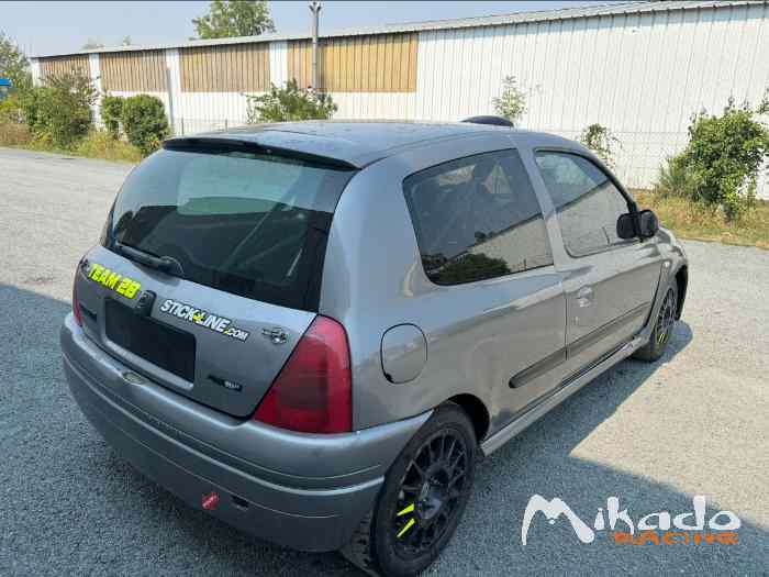 Clio 2 n3 – photo 2 sur 5