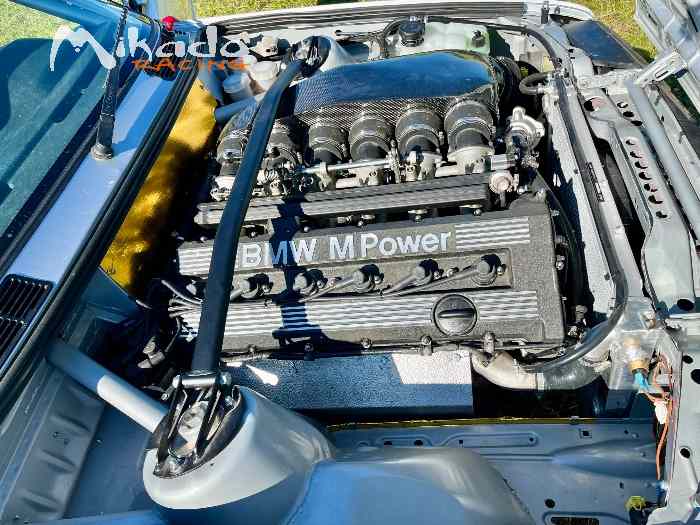 BMW M3 e30 swap s38 – photo 3 sur 6