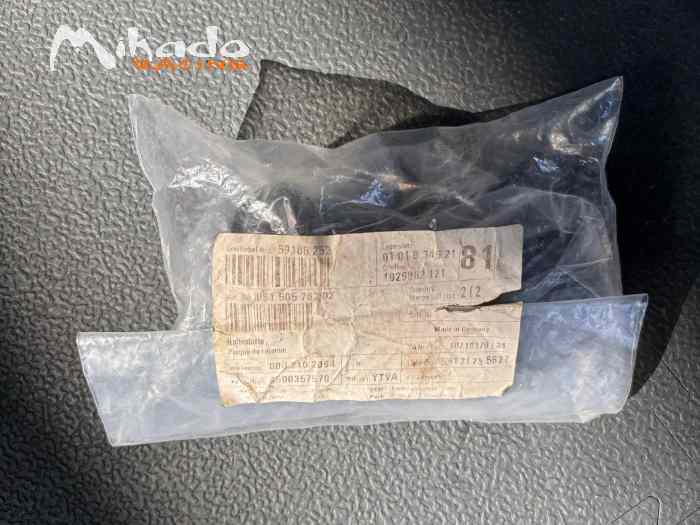 2 plaques de retenue Porsche – photo 2 sur 2