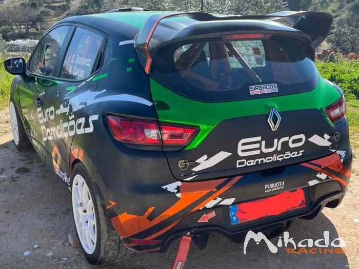 Vendo Renault Clio IV rally – photo 3 sur 6
