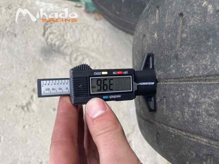 4 PNEU PIRELLI RA7+ en 16 – photo 3 sur 3