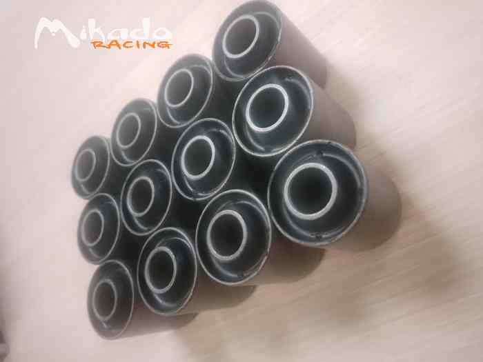 Silent bloc support moteur clio gr A – photo 2 sur 2