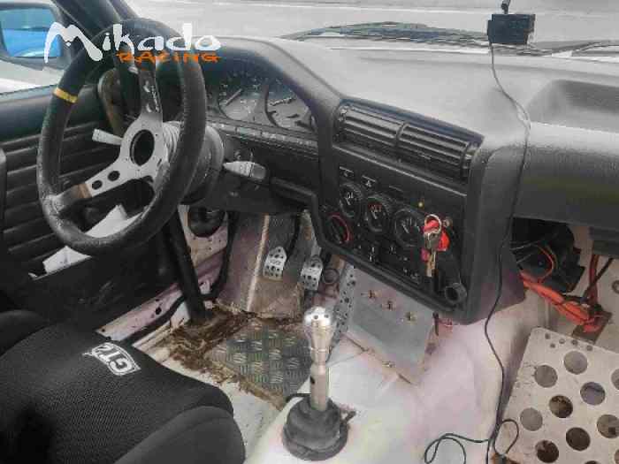 BMW 318I (trackday) – photo 5 sur 5