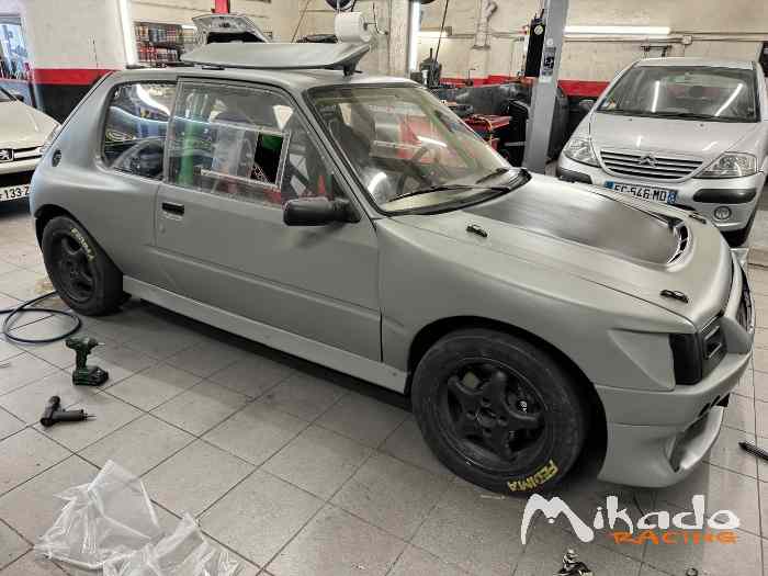 À saisir 205 2l turbo essence – photo 2 sur 3