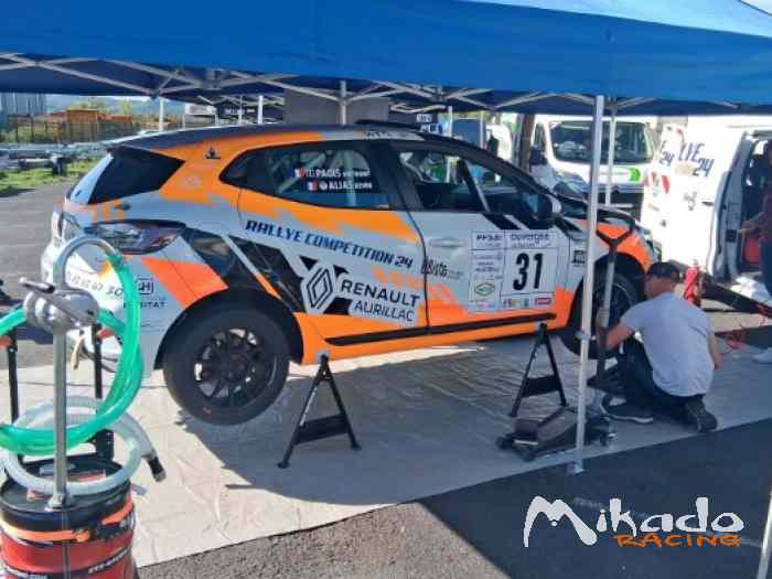 location clio rc5- rallye des vins de chinon 2026 – photo 2 sur 3