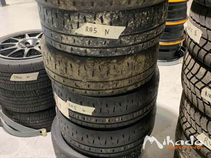 Pneus Pirelli 17 – photo 2 sur 3