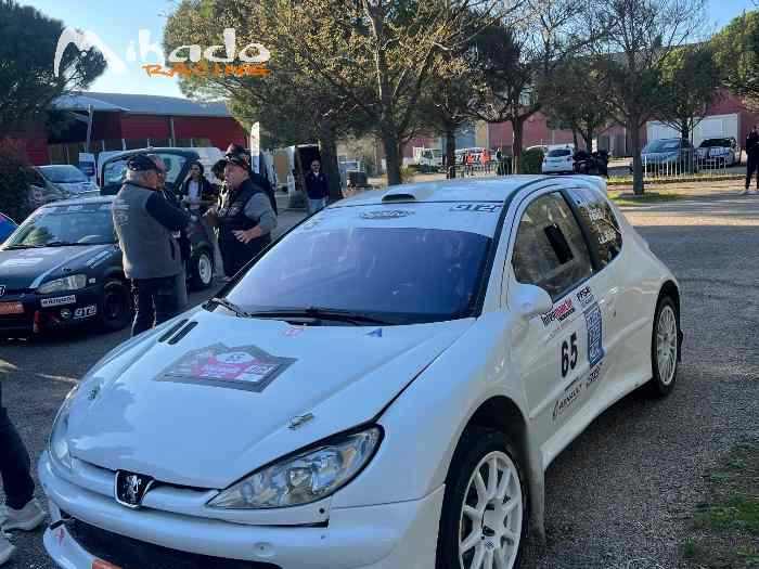206 Maxi F2013 Moteur cassé – photo 2 sur 4