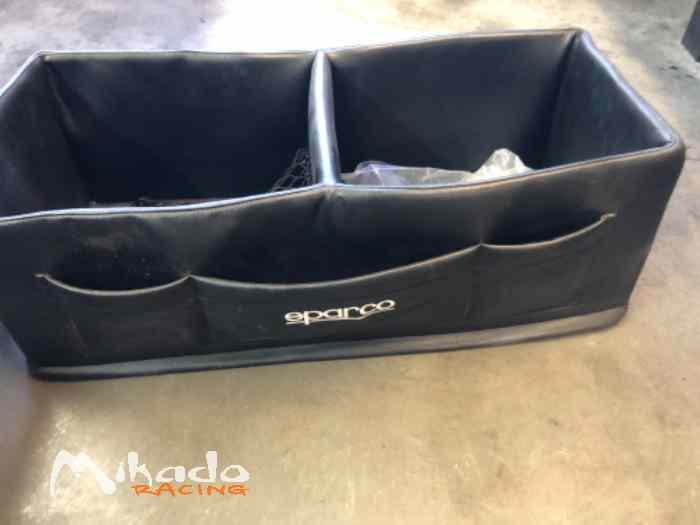 Bac à casque – photo 2 sur 2