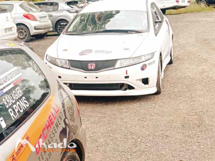Location Civic TOP R3! – photo 5 sur 6