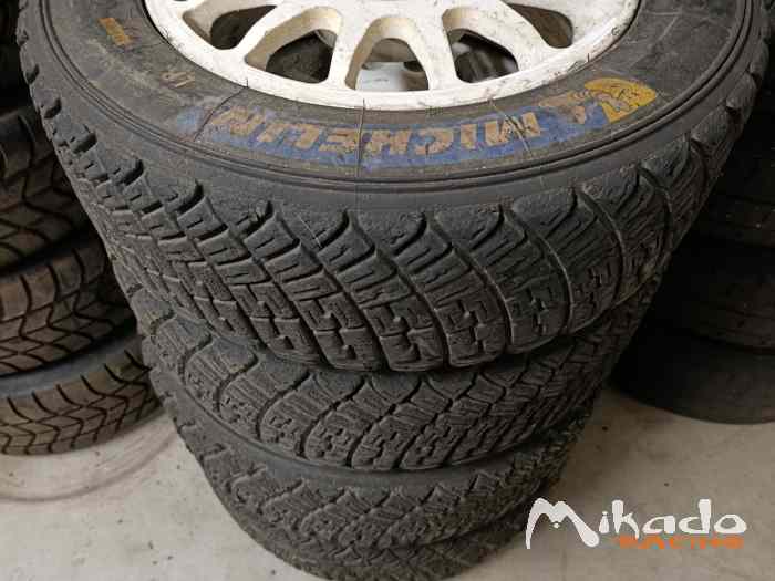 Jantes terre 208R2 pneus – photo 3 sur 4