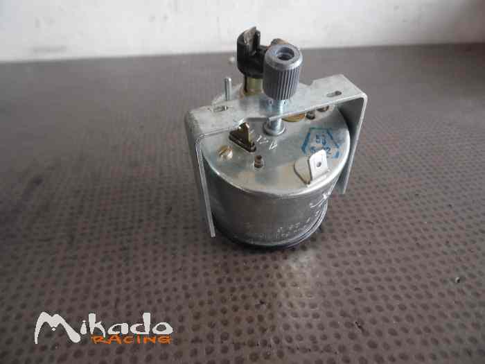 HORLOGE ANALOGIQUE 94464111500 PORSCHE 944 – photo 5 sur 6
