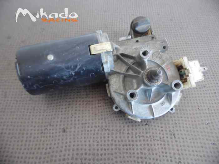 MOTEUR ESSUIE-GLACE 1395105324 / 61611367808 BMW E12 – photo 3 sur 6