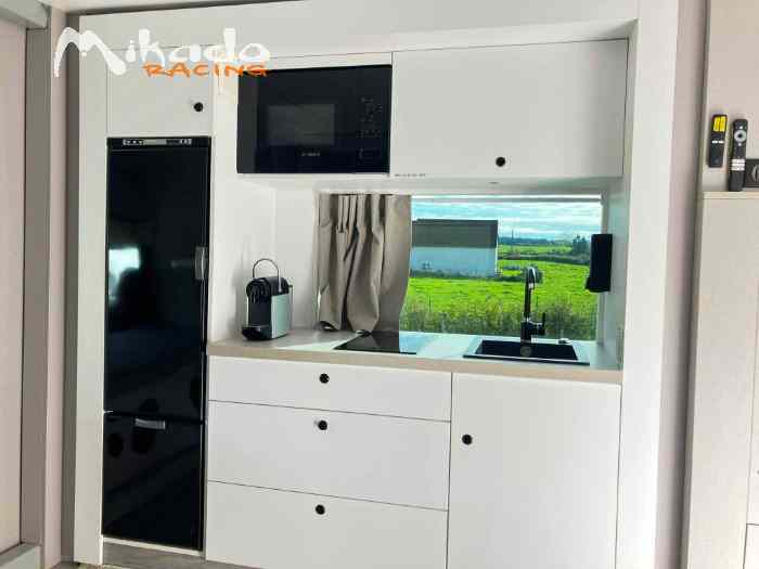 Location Motorhome Volvo FH 460 – photo 3 sur 6