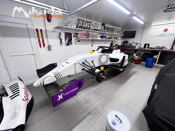 Volant disponible – photo 3 sur 3