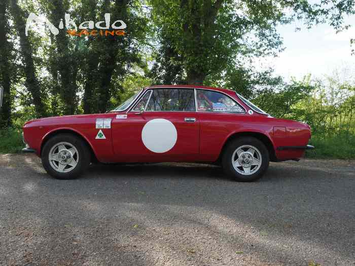 Alfa Romeo GT 2000 – photo 3 sur 6