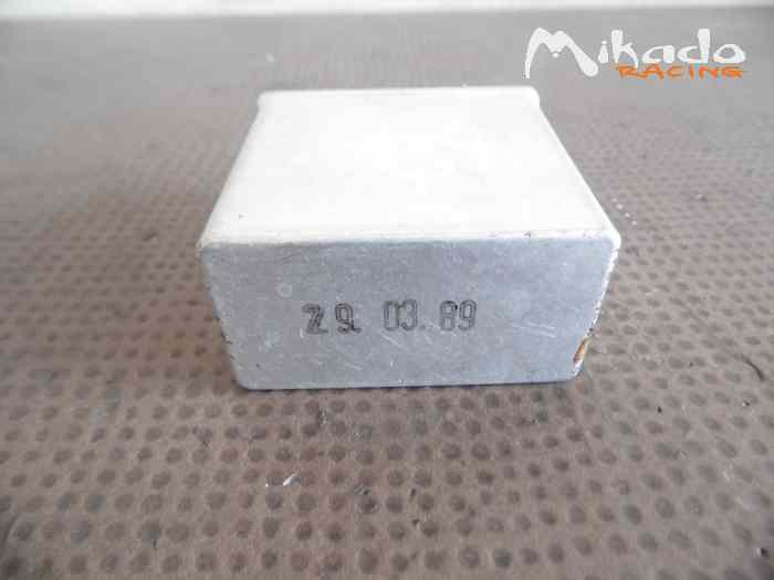RELAIS DEGIVRAGE 92861511500 PORSCHE 928 – photo 4 sur 6