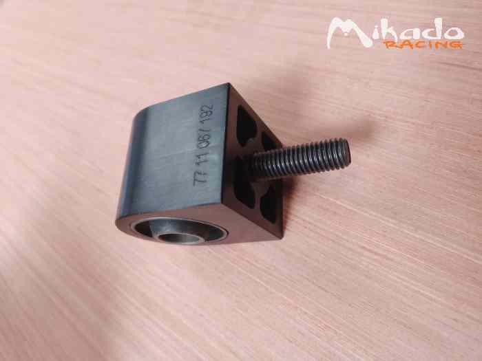 Ancrage support moteur clio gr A – photo 3 sur 3