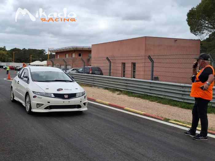 Location Civic TOP R3! – photo 4 sur 6