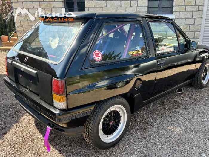 Opel corsa A – photo 5 sur 6