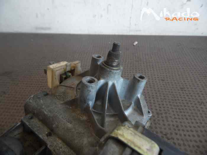 MOTEUR ESSUIE-GLACE 1395105324 / 61611367808 BMW E12 – photo 5 sur 6