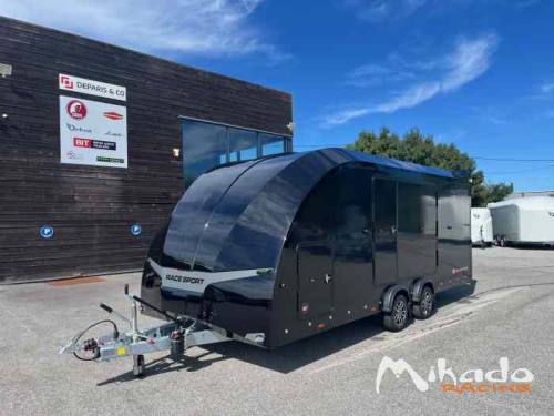 ** AFFAIRE A SAISIR ** occasion seulement 500kms, BRIAN JAMES RACE SPORT 5.5 X 2.1M immatriculation du 12/25, tva récupérable
