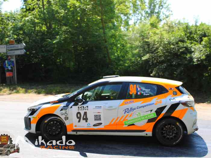 Louez notre Clio Rally5 pour le rallye vallée de l'homme 2026 – photo 2 sur 3