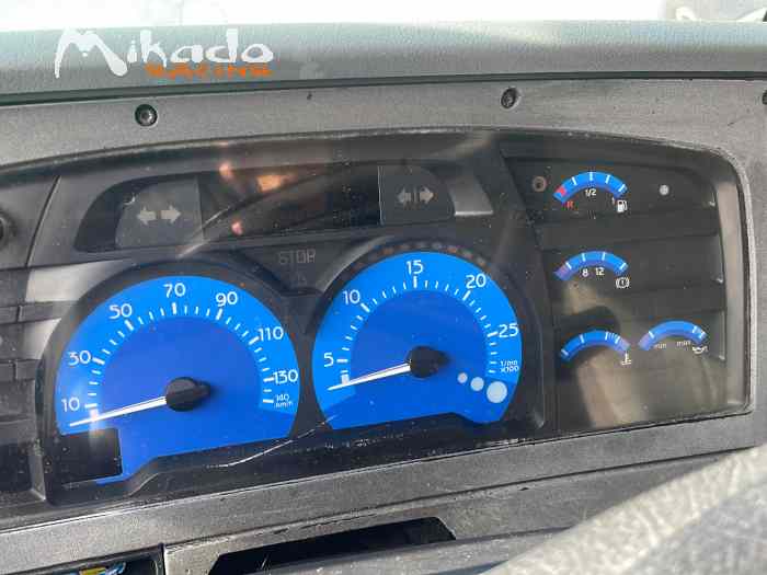 RENAULT MIDLUM 220 DCI – photo 2 sur 6