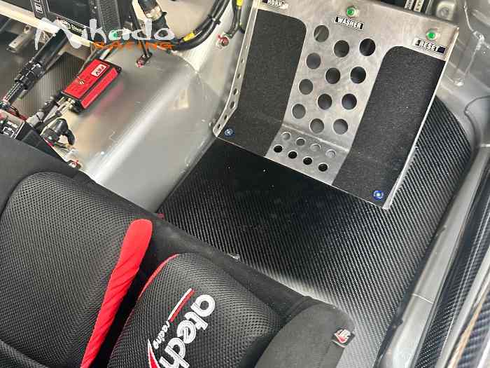 Skoda fabia R5 y lote de repuestos – photo 4 sur 5