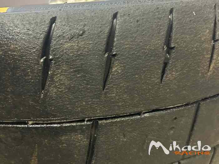 Pneu Michelin 18 P Skoda rally2 – photo 2 sur 2