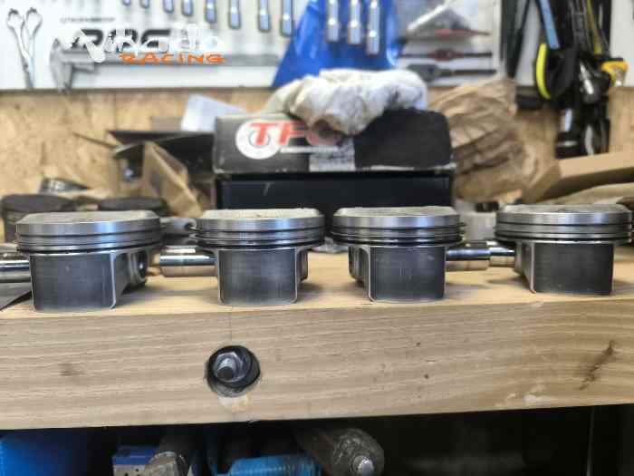 Pistons honda k20 oem PRC – photo 2 sur 3